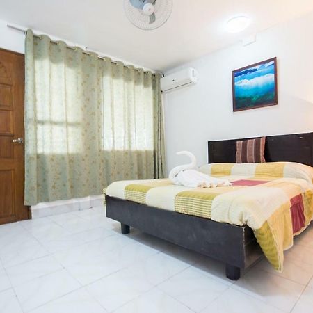 Deparis Beach Resort Balabag  Zewnętrze zdjęcie