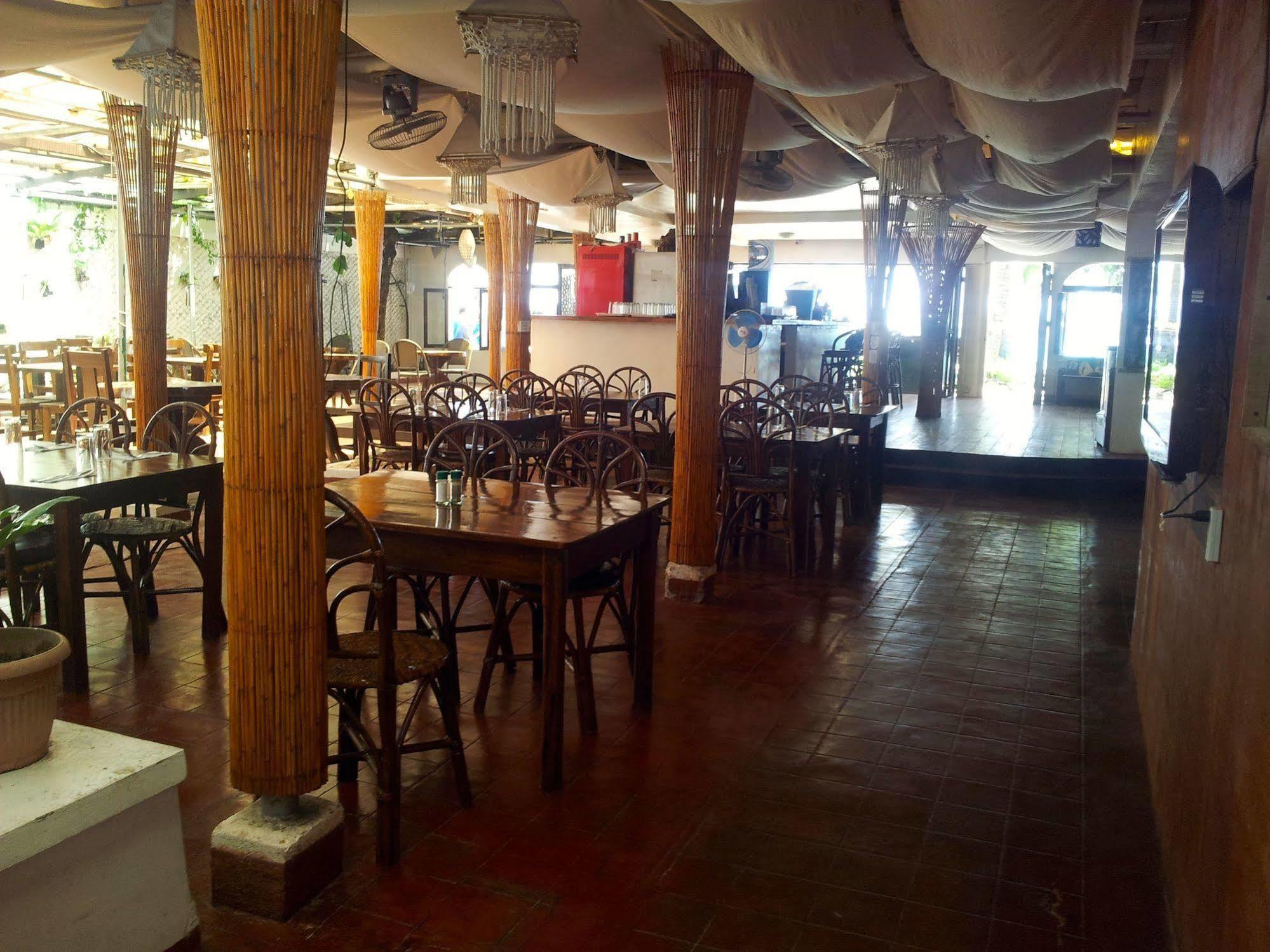 Deparis Beach Resort Balabag  Zewnętrze zdjęcie