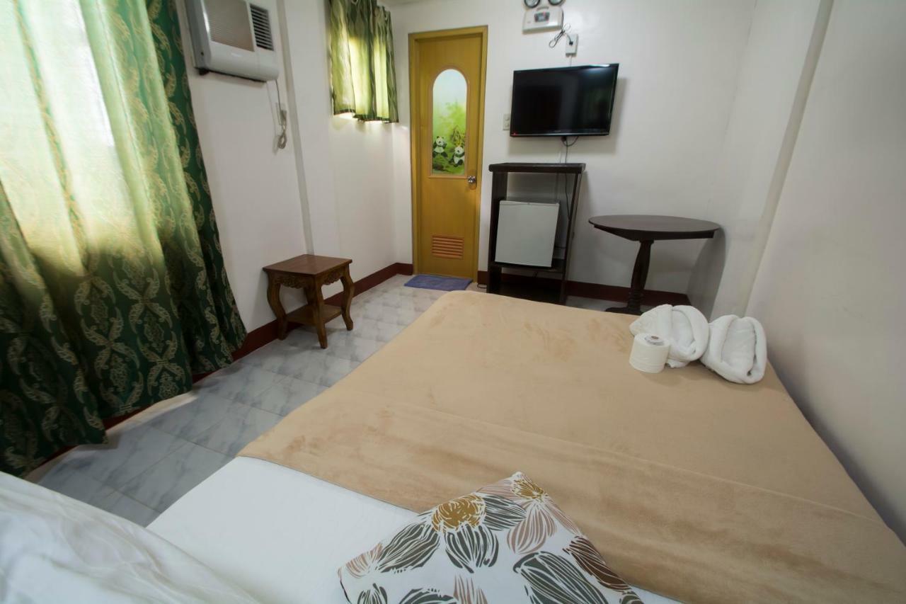 Deparis Beach Resort Balabag  Zewnętrze zdjęcie