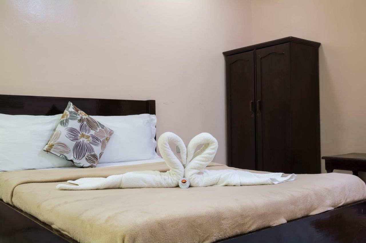 Deparis Beach Resort Balabag  Zewnętrze zdjęcie