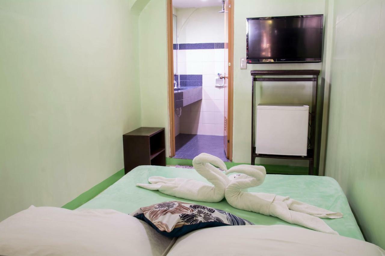 Deparis Beach Resort Balabag  Zewnętrze zdjęcie