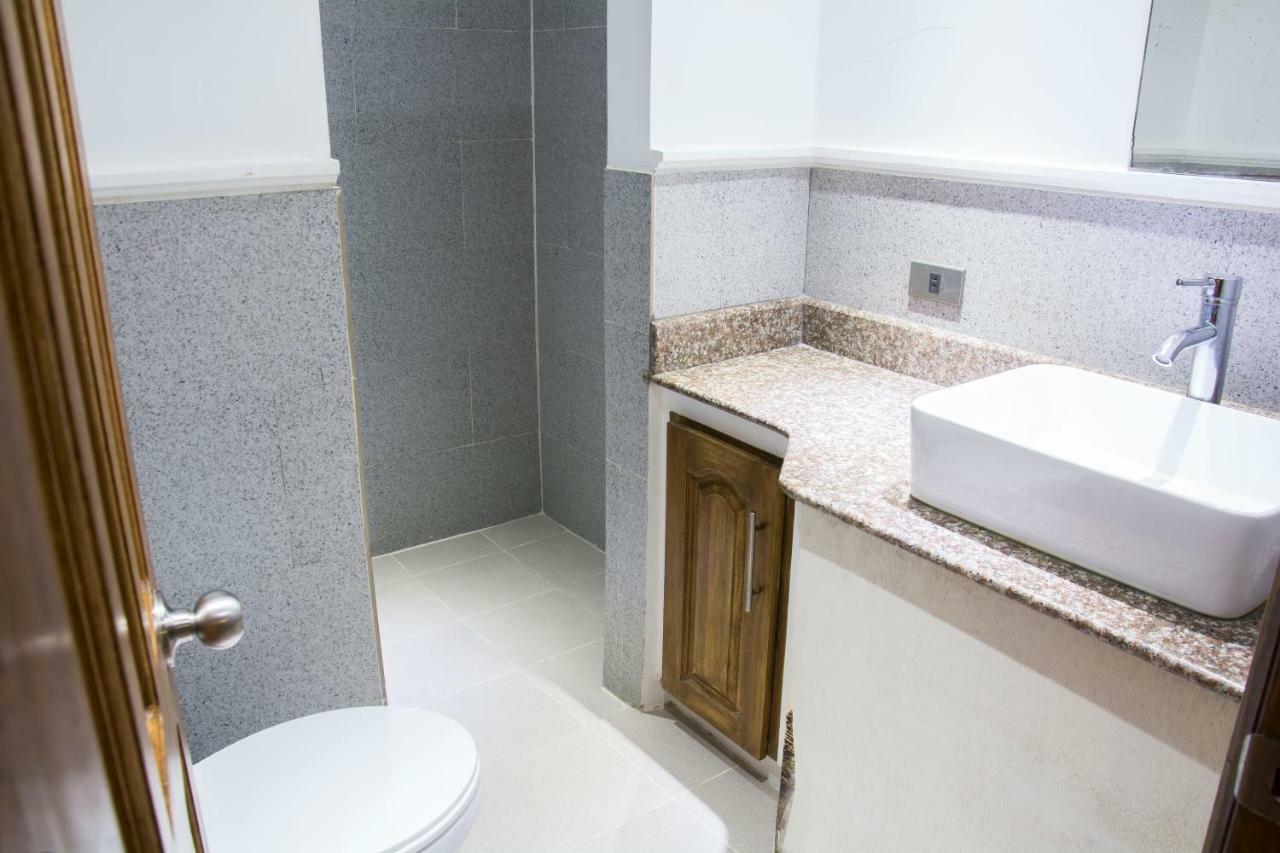 Deparis Beach Resort Balabag  Zewnętrze zdjęcie