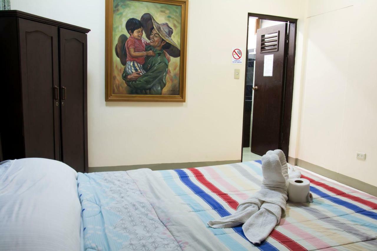 Deparis Beach Resort Balabag  Zewnętrze zdjęcie